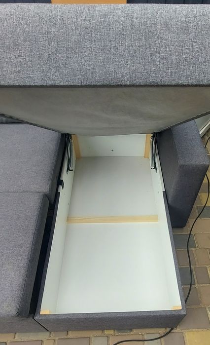 Продам два угловых дивана. Доставка