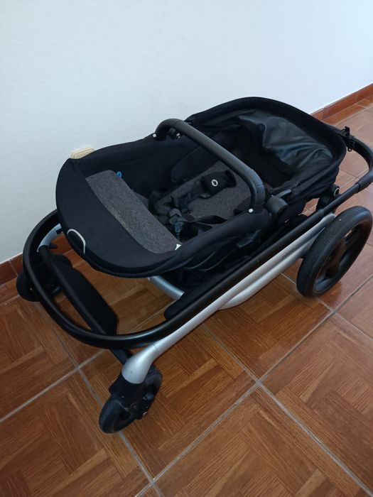 Carrinho bebê-confort
