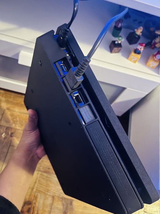 PlayStation 4 500gb.