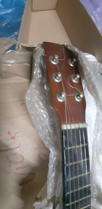 Cavaquinho com 6 cordas