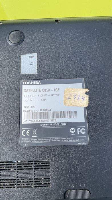 Dois Toshiba satelite