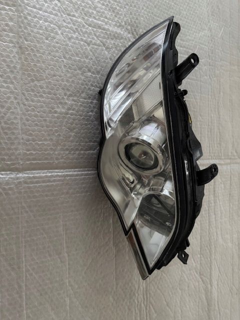 subaru legacy iv lampa prawa xenon lift 06-09 100-20959 koito cała kpl