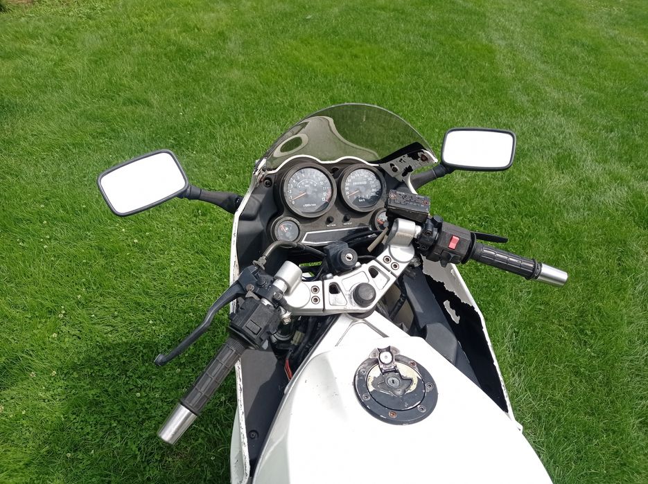 Kawasaki GPZ 600 części gaźnik silnik moduł wiązka airbox lampa tryby