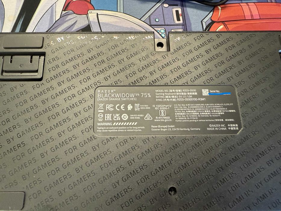 Razer BlackWidow V4 75% Layout US with Yellow + Orange Switches64283863002498123