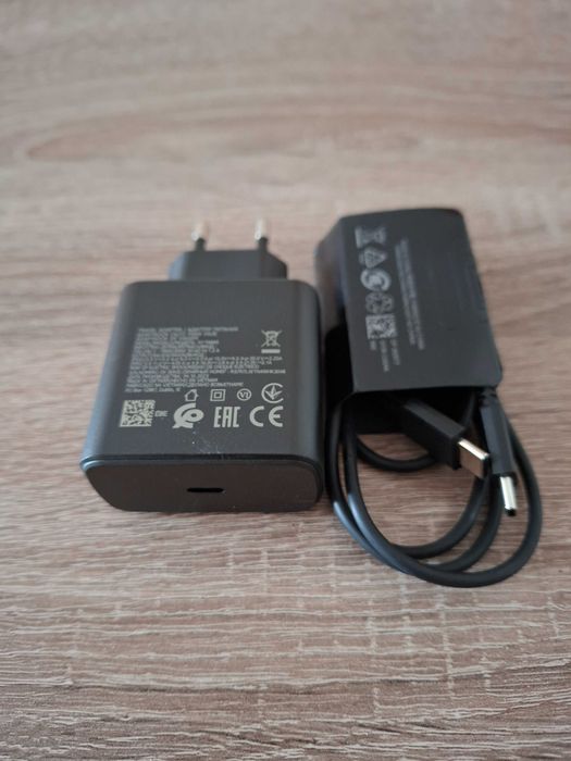 Oryginalna super szybka ładowarka z kablem Samsung 45W.