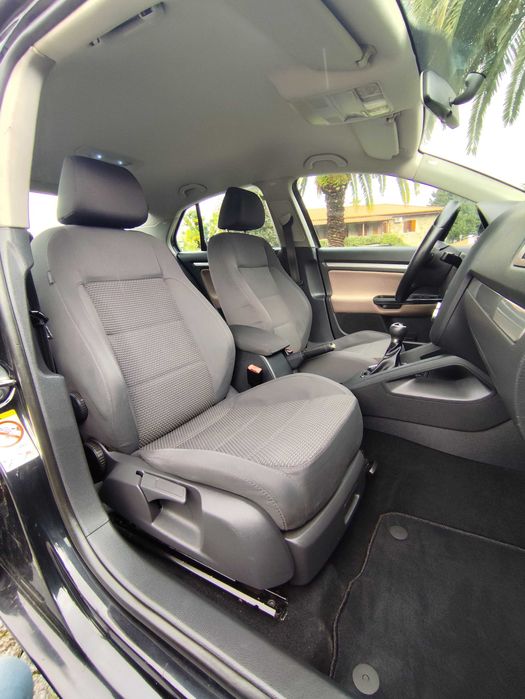 VW Golf/Jetta 1.6 Tdia 105 Cv´s - Nacional - Revisão Geral Feita