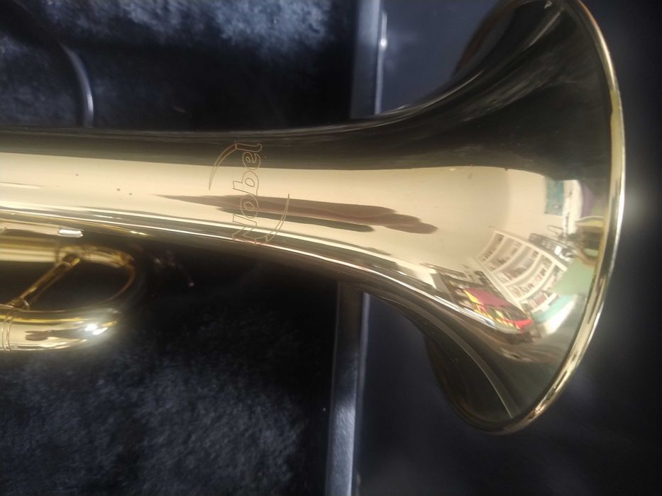 Sublime antigo trompete Nobel Miller