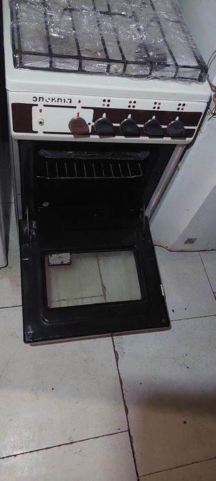Продаю газову плиту