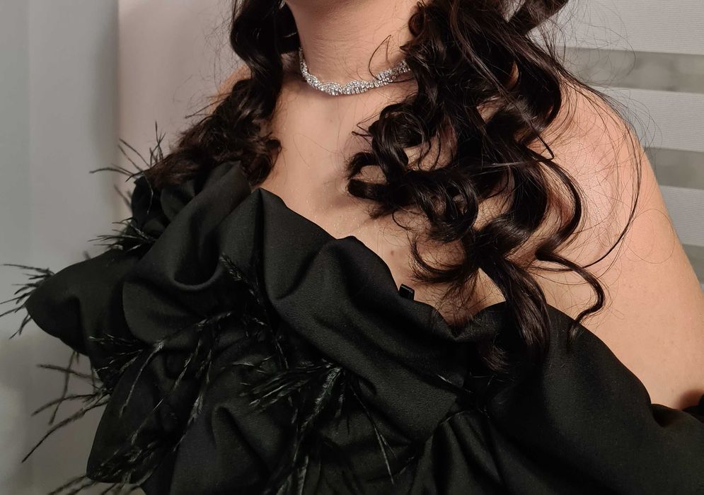 Sprzedam śliczną sukienkę wieczorową (na studniówkę)