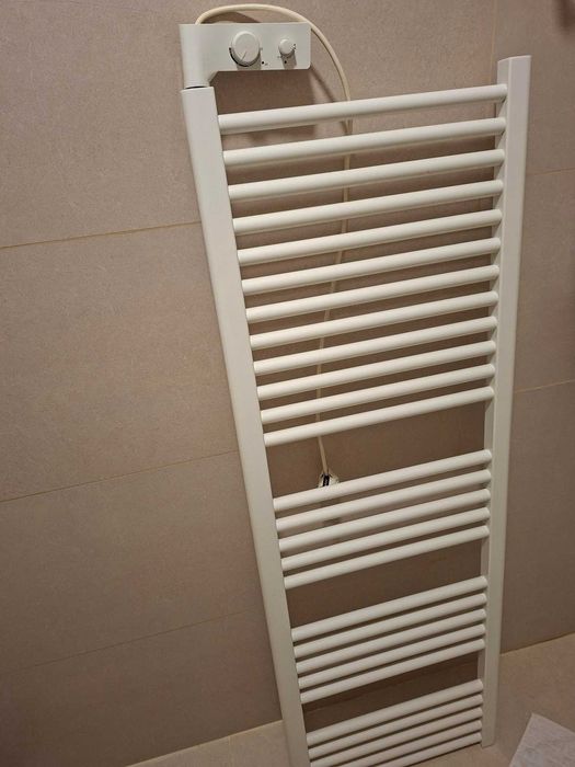 Toalheiro elétrico toalhas de 750W.