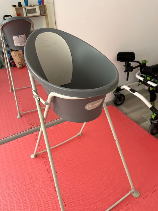 Banheira Shnuggle com suporte (para bebés até 12 meses)