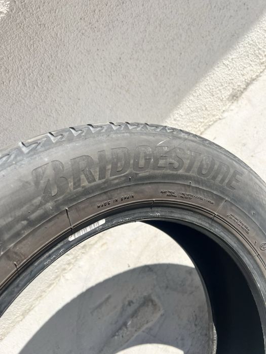 215/60/17 Bridgestone 2 pneus