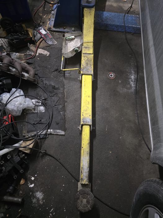 Sprzedam używany podnośnik dwukolumnowy firmy CASTEX QJY3.5-D