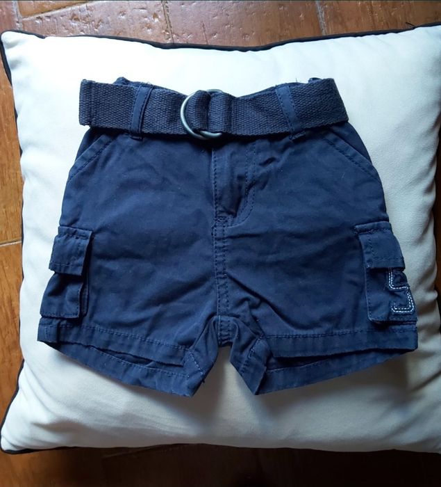 Calções e T-shirts