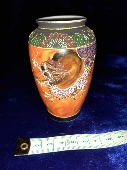 Jarra Antiga em Porcelana