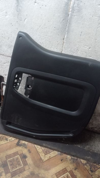 Обшивка здвижної двері,карта, Сітроен берлінго б9