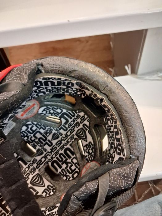 Гірськолижний шолом RED