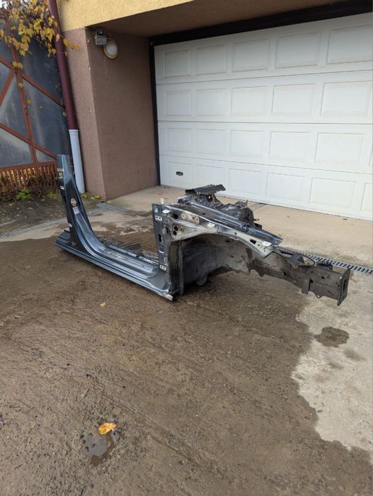 Skoda superb 3 2016 передній лівий ланжерон Шкода суперб 3 четверть