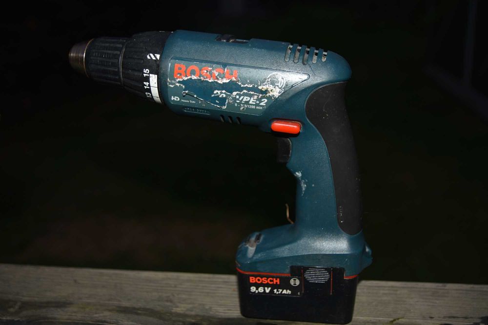 Bosch profesjonalna wkrętarka sprawna akumulator padnięty