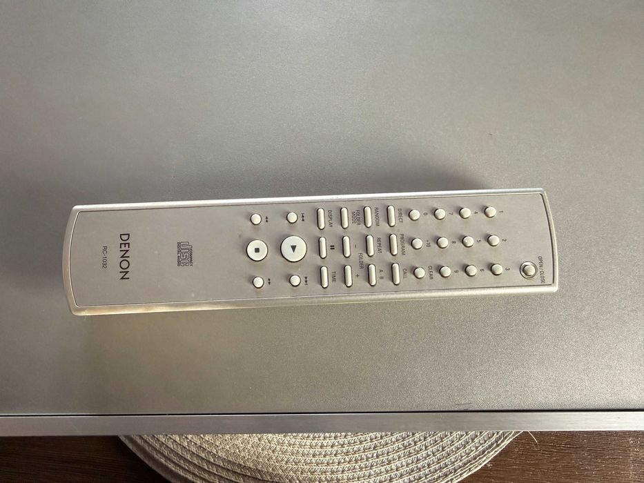 Odtwarzacz CD Denon DCD-700AE