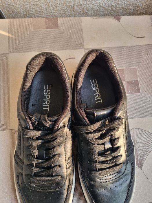 Sprzedam tanie, fajne markowe trampki
