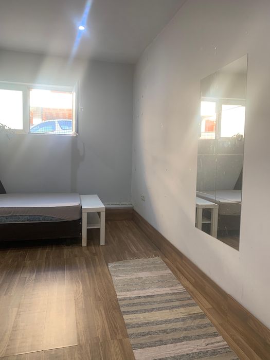 Alugo quarto Gaia