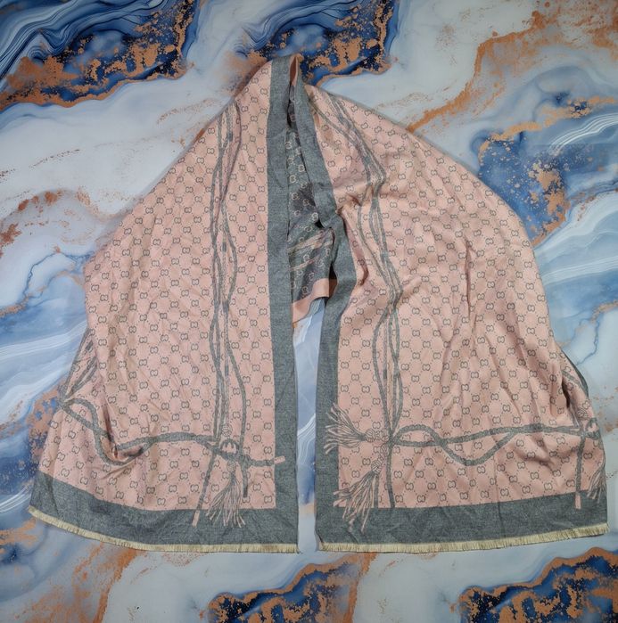 Шарф Gucci GG Guccissima кашемировый унисекс монограмный