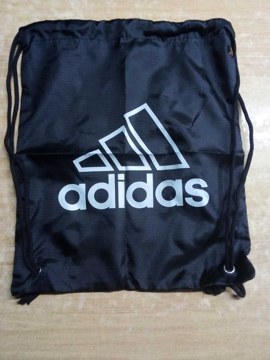 Saco Adidas para chuteiras