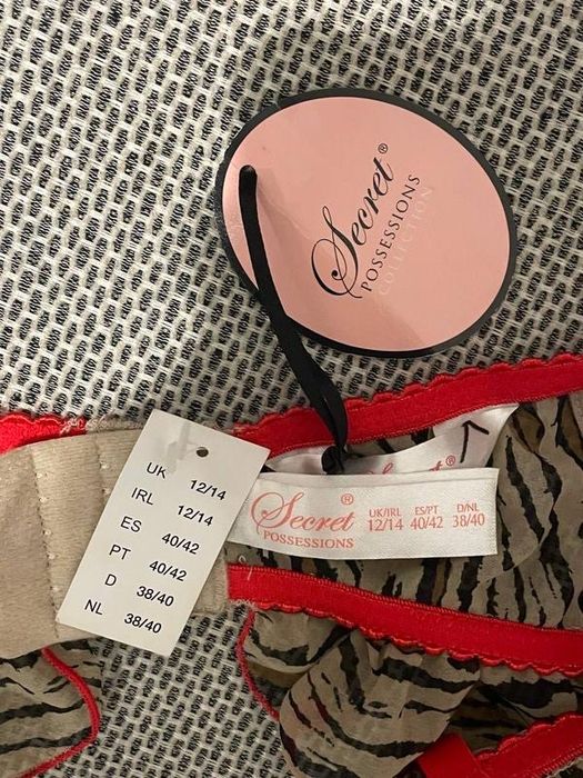 Пояс з підтяжками для панчох Secret Possessions