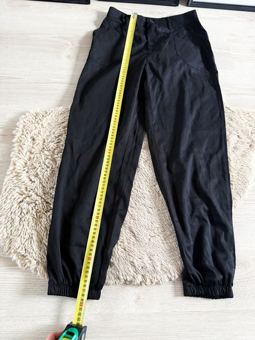 Nowe! Czarne damskie spodnie cargo ze ściągaczem w nogawce l M (38)