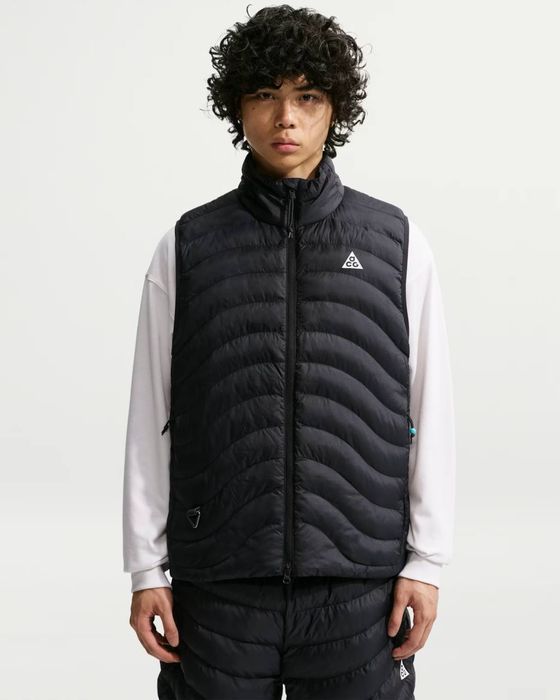 Новая мужская жилетка nike acg