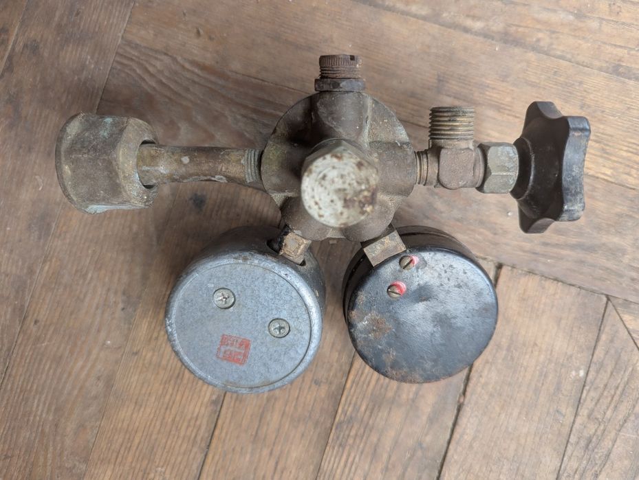 Редуктор  УР2 2шт.