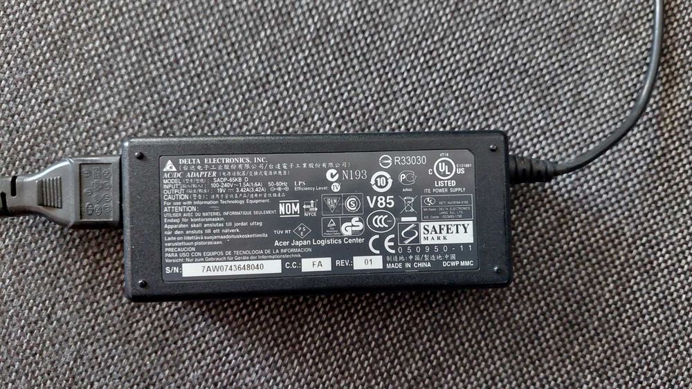Acer Extensa 5220 – sprawny, bez dysku, idealny na części / prosty laptop