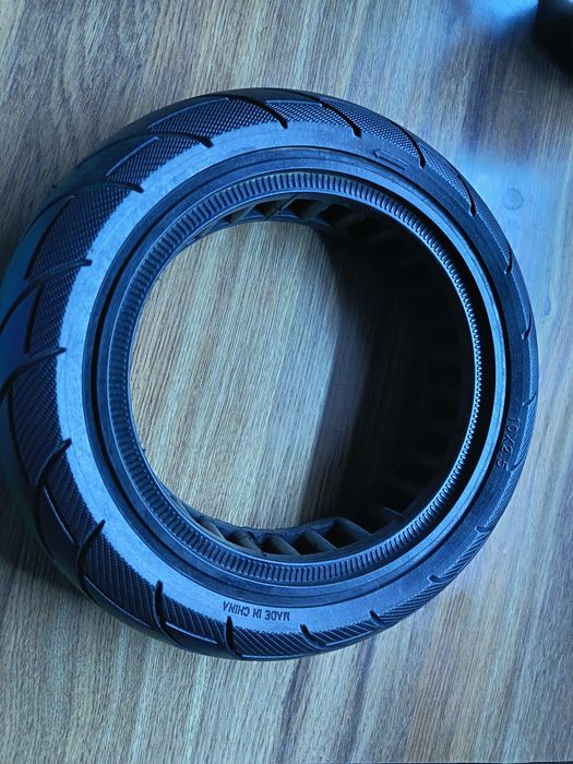 Opona  pełna do hulajnogi elektrycznej