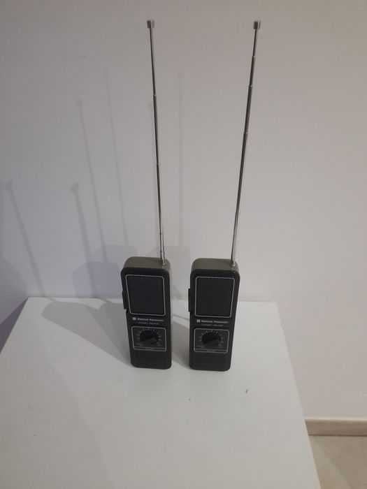 Handy talkies cinza