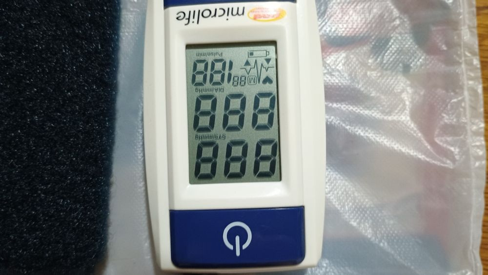 Продам тонометр Mikrolife.