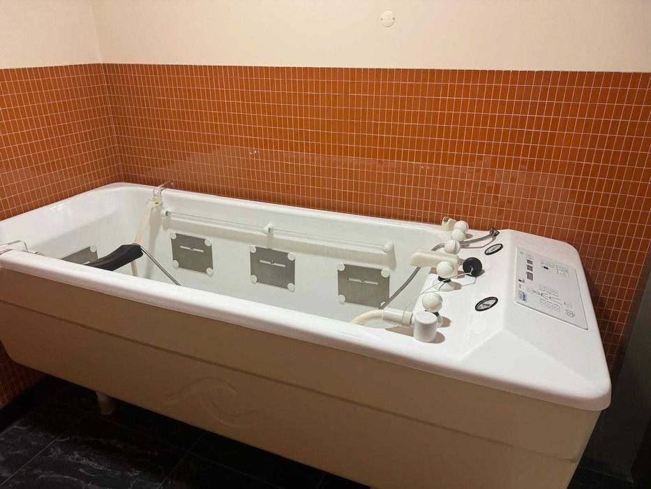 Banheira de Massagem Subaquática