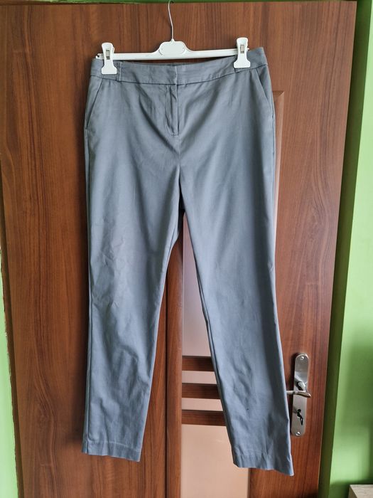 Garnitur damski ciemno szary (żakiet 42 + spodnie 38)