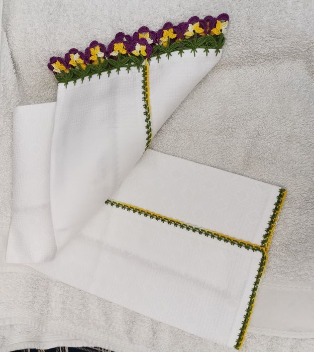 Panos com renda e bordados - NOVOS