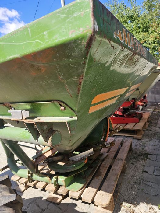 Rozsiewacz do nawozu Amazone ZA-M 700