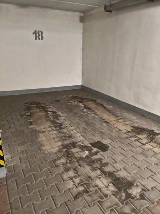 Miejsce postojowe parkingowe przy Watzenrodego 7 - Widok 2