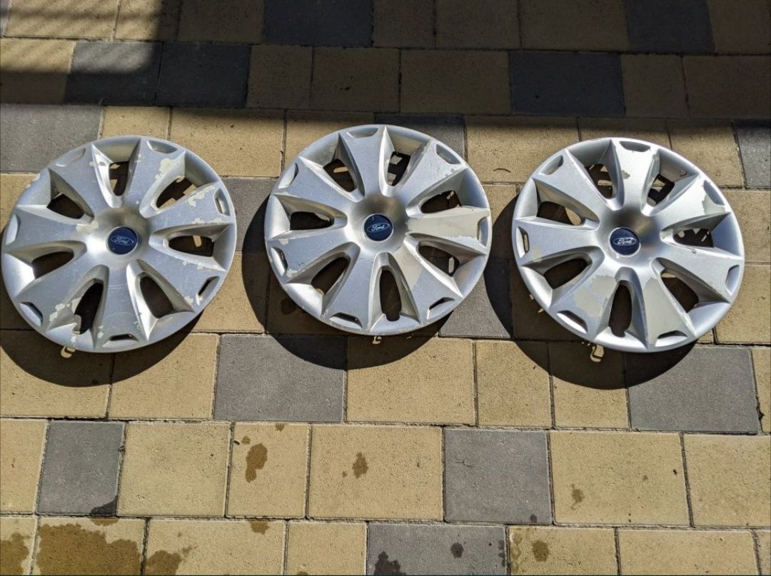 Продам ОРИГІНАЛЬНІ ковпаки на FORD розмір R16 Стан видно на фото Ціна ...