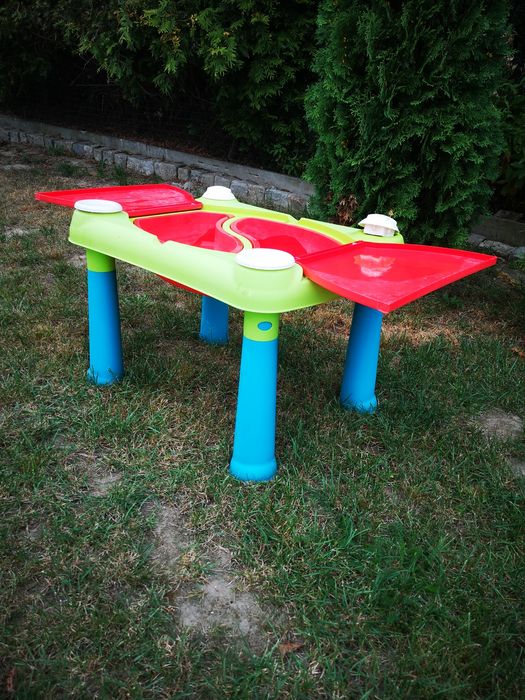 Stoliczek do zabawy otwierany