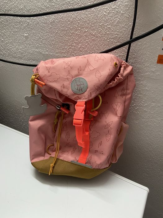 Tres mochilas em bom estado