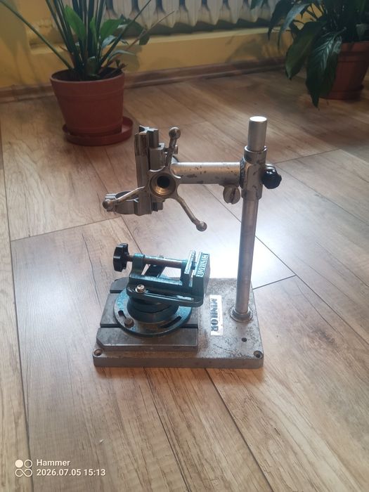 Stojak do mini wiertarki.