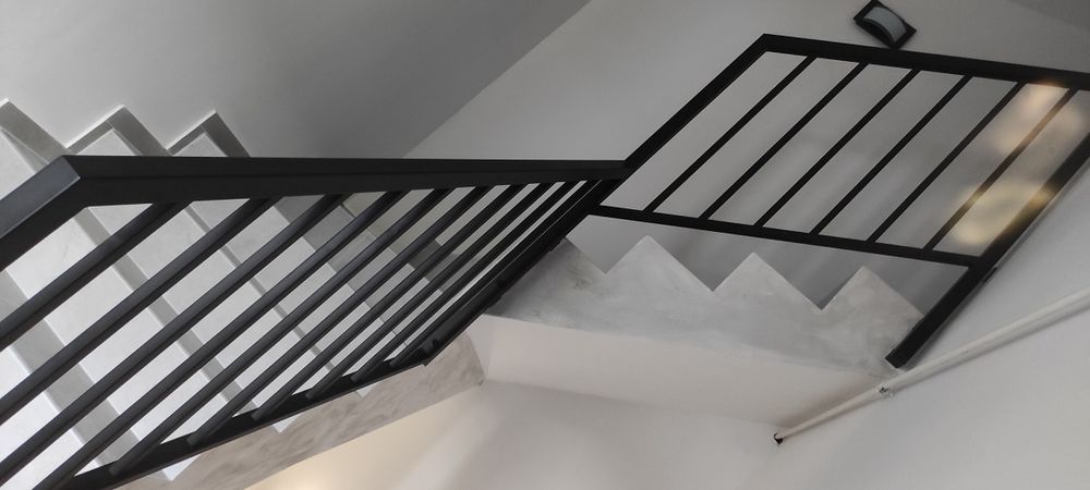 Balustrady wewnętrzne zewnetrzne różne wzory