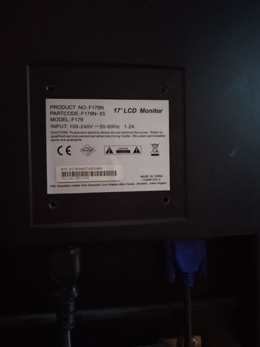 Monitor 17" LCD.
