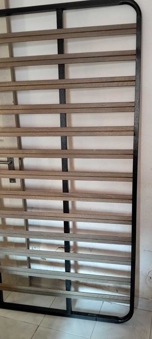 Estrado de Cama 1.83 × 1.30