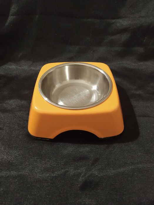 Продам миску 2в одному для кішки