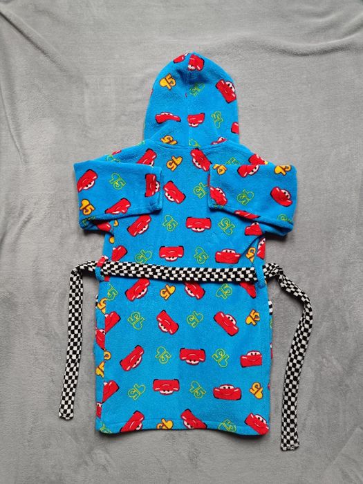 Szlafrok, porannik, auta, disney